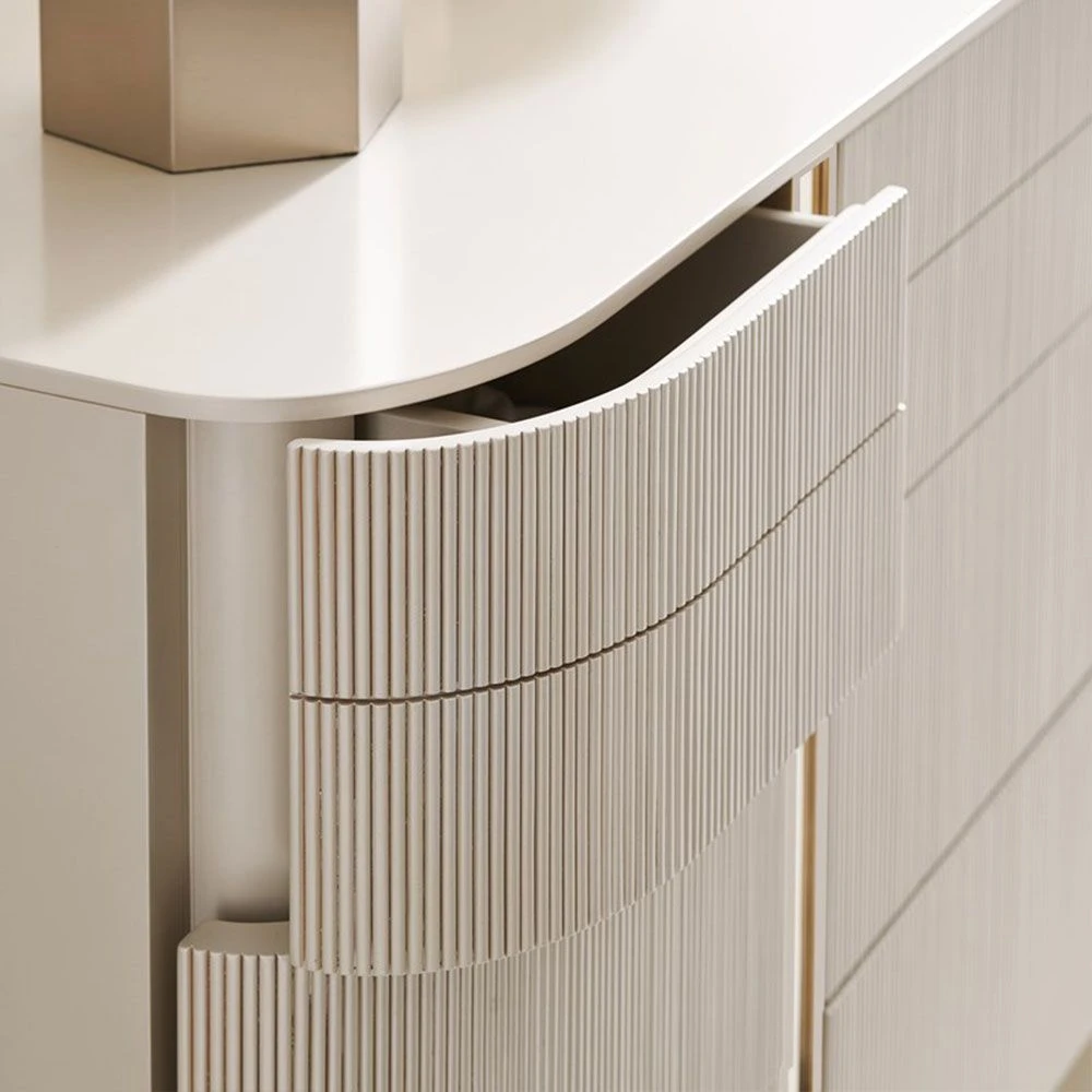 Caracole Odette Dresser - Image 4